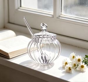 Pot en verre borosilicate rayé soufflé à la main, personnalisé OEM/ODM, pour le stockage du <span class=keywords><strong>miel</strong></span>, avec cuillère, compatible réfrigérateur - Product Image 5