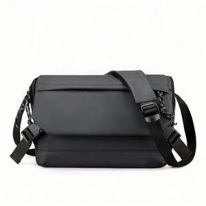 Vente de gros Sac de facteur à bandoulière personnalisé pour hommes avec logo Sac de cyclisme décontracté à bandoulière imperméable à membrane - Product Image 3