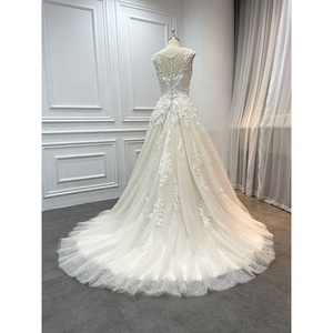 Vente en gros 2023 <span class=keywords><strong>Robe</strong></span> de mariée élégante et sobre en forme de A Champagne Dentelle perlée <span class=keywords><strong>Robe</strong></span> de mariée pour <span class=keywords><strong>mariage</strong></span> civil - Product Image 4