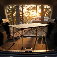 Table de camping portable moderne, légère et pliable, en acier inoxydable, idéale pour le camping, la salle de sport et les activités de plein air, avec sièges intégrés.