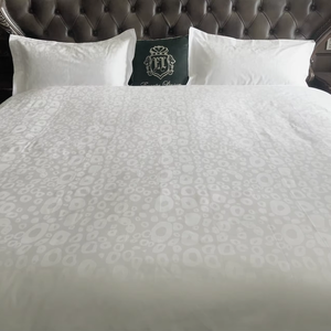 Ensemble de literie en coton blanc pur 60S T300 de qualité supérieure et à bon prix, jacquard pour hôtel - Product Image 1