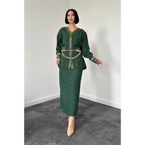 Ensemble élégant pour femme en twill vert, jupe midi à manches longues avec ceinture, tenue de mode écologique - Product Image 3