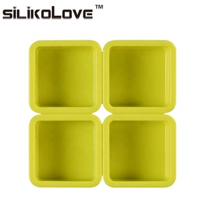 Moule à savon en silicone carré antiadhésif de haute qualité, pas cher, 4 cavités, pour fabrication artisanale, en vente - Product Image 3