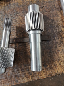 Molino de bolas de alta calidad Transmisión de acero forjado Módulo grande Eje de engranaje grande helicoidal principal - Product Image 5