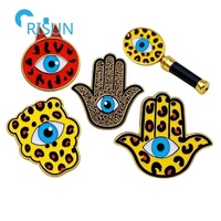 Épinglettes porte-bonheur en émail dur et doux en métal personnalisées en usine épingles à main Hamsa épingles Badges broches personnalisées en émail Hamsa