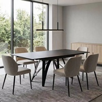 Table à manger rectangulaire extensible en céramique noire, design moderne avec pieds en métal robustes, à vendre
