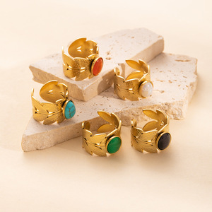 Anello Vintage in Acciaio Inossidabile Placcato Oro 18K con Motivo a Foglia e Pietra Ovale Colorata, Anello Aperto Regolabile Estetico per Donne e Uomini - Product Image 3
