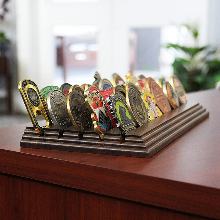 Customized Countertop 4 Locations Mechanical Watch Display Box Walnut Smart Watch Display Case with Drawer — view 5