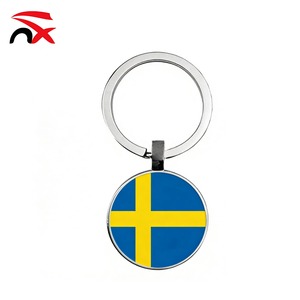 Ensemble de supporters de l'équipe de football suédoise 2026 : drapeau national, drapeau à main, collier <span class=keywords><strong>carte</strong></span>, porte-clés, épinglette, t-shirt – Campagne Mondial de Football - Product Image 4