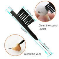 Kit de nettoyage d'aides auditives portable pour les voyages avec mini-brosse, boucle à cire et boîte de transport compacte pour les déplacements