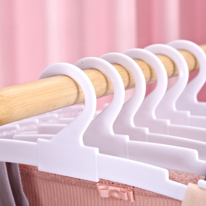Cintres en plastique pour sous-vêtements avec <span class=keywords><strong>support</strong></span> en PP pour lingerie LOGO personnalisé <span class=keywords><strong>Cintre</strong></span> d'exposition pour petits sous-vêtements pour enfants - Product Image 5