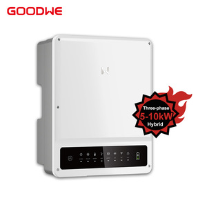 Convertisseur solaire hybride triphasé certifié <span class=keywords><strong>Goodwe</strong></span> <span class=keywords><strong>ET</strong></span> Plus+ Series 5kW pour une utilisation résidentielle flexible avec une production d'énergie élevée - Product Image 1