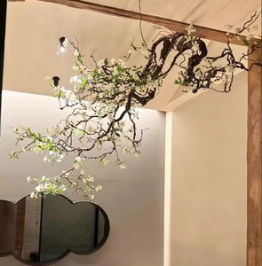 Albero Decorativo di Fiori di Prugna Bianchi Simulati, Albero di Fiori di Prugna Bianchi Pendenti, Scenografia con Albero Simulato - Product Image 1