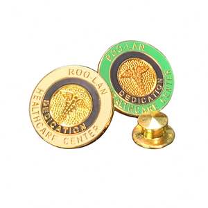 Insignias Metálicas de Esmalte Suave de Alta Calidad, Pin Metálico con Letras Bonitas, Etiqueta de Nombre, Estilo Moderno - Product Image 5