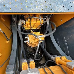 Excavatrice Hyundai 220-9 d'occasion, 22 tonnes, modèle 2022, avec moteur hydraulique de précision et godet de 1,0 m³ - Product Image 6