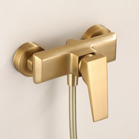Robinet de douche mural pliable GEASAM en cuivre brossé avec poignée unique pour une douche simplifiée