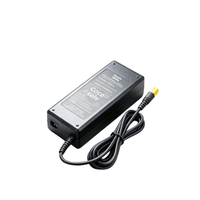 Adaptateur de bureau 12V 8A conforme 3C avec support triangulaire 96W, protection contre les surintensités et protection électrique pour moniteurs et contrôle industriel