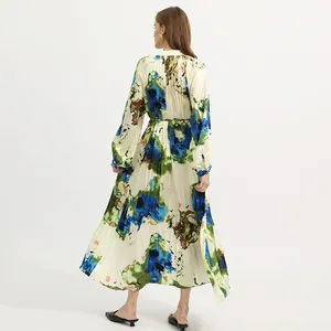 Été 2024 Nouvelle robe Miyake pour femmes Ceinture à manches longues Robe décontractée Loose Femme élégante Robe plissée