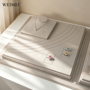 Support de présentation de bijoux multi-niveaux en velours gris personnalisé WEIMEI avec plateau pour collier, boucles d'oreilles, bague, bracelet, ensemble de présentation de bijoux - Product Image 5