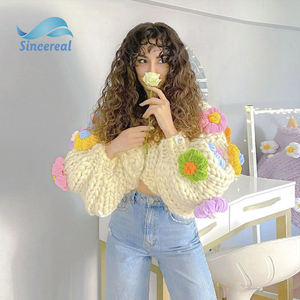 <span class=keywords><strong>Cardigan</strong></span> Lavorato <span class=keywords><strong>a</strong></span> Mano Multicolore con Motivi Floreali per Donna 2026, Maglione Chunky Fatto <span class=keywords><strong>a</strong></span> Mano - Product Image 3