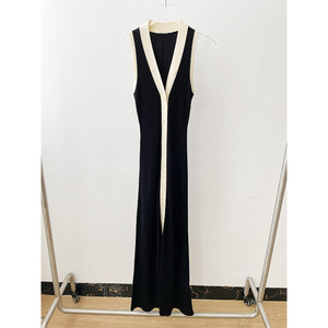 Vestido <span class=keywords><strong>Sandro</strong></span> elegante para mujer de principios de <span class=keywords><strong>primavera</strong></span>, contraste de Color blanco y negro, Sexy, sin mangas, cuello en V, botón de punto, nuevo estilo francés - Product Image 5