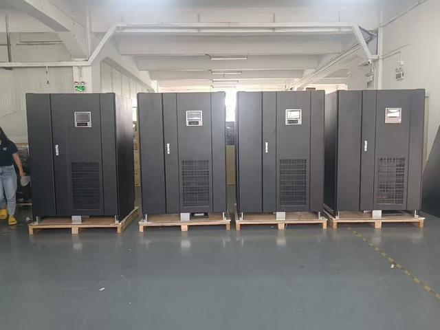 Double Conversion Online UPS Three-phase UPS 100KVA 200kva 100kw 200kw Price
