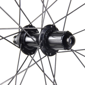 ล้อจักรยานเสือหมอบคาร์บอนไฟเบอร์406DB-RSD50C V1ทางหลวง50มม. H 20มม. IW 28มม. พร้อมระบบดิสก์เบรกแบบไม่มีท่อ - Product Image 2