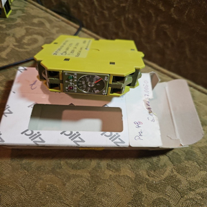 1 cái cho 653140 Zff Rơle thời gian 1100va 250v Sản phẩm chính hãng hoàn toàn mới - Product Image 1