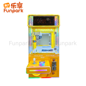 Qianzhijin Máquina de garras mini moderna, juego de grúa de sobremesa para interiores, agarrador de dulces interactivo para niños, para parques de atracciones y FEC - Product Image 5