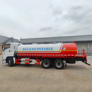 Camión Cisterna de Agua ISUZU GIGA 6X4 de 20000L, Camión Aspersor y Lavador de Calles con Tanque de 5cbm y Transmisión Manual - Product Image 3