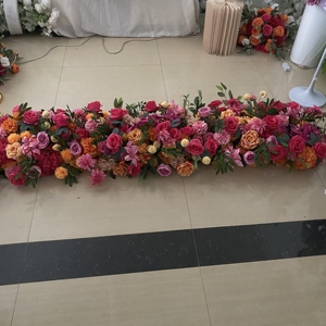 ดอกกุหลาบสีชมพูส้มทำมือจากผ้าไหมเทียมขนาด 200 ซม. สำหรับตกแต่งโต๊ะงานแต่งงาน คริสต์มาส หรือเป็นดอกไม้ประดับกลางโต๊ะ - Product Image 6