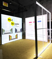 Fond de Scène LED Personnalisé Vogue avec Impression par Sublimation de Logo pour Cabines Photo, Murs de Stands d'Exposition, Salons Professionnels et Événements