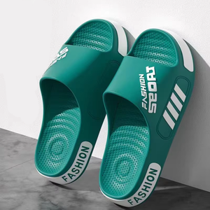 Toboganes de lujo para hombres Sandalias de agua comercial al aire libre SlideVBoys Sandalias de playa de verano Sandalias de gelatina de cristal - Product Image 3