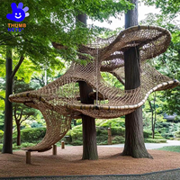 Aire de jeux pour enfants avec structure en acier et filet résistant aux UV, équipement de parc d'attractions extérieur, conception sécurisée