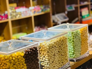 Clear Acrylic Sealed <strong>Candy</strong> Bin With Locking Lid - Hygienic Bulk <strong>Candy</strong> <strong>Display</strong> For Retail Stores - Product Image 4