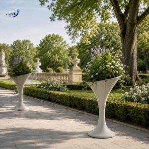 Vase à fleurs en fibre de verre personnalisé, brillant, haut, sculpté, pour plantes commerciales, idéal pour hôtels, centres commerciaux, bureaux - Product Image 4