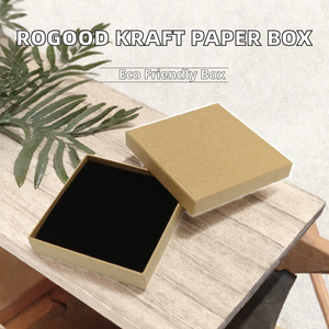 Boîte carrée marron-gris 9x9x2cm pour emballage de collier/bracelet, en mousse de velours noir recyclable - Product Image 2