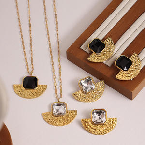 เครื่องประดับแฟชั่นสร้อยคอจี้เครื่องประดับสำหรับผู้หญิงสร้อยคอเครื่องประดับที่ดีสร้อยคอสแตนเลสชุดเซกเตอร์เพทาย18K - Product Image 1