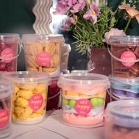 Blocs de cire parfumée en seau transparent, cires fondantes DIY pour aromathérapie avec motifs mignons de fruits et desserts pour l'arôme de la maison