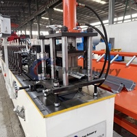 Machine de formage à froid de panneaux de clôture en acier avec moteur à engrenages et roulement, sur mesure, pour la fabrication de clôtures Dura