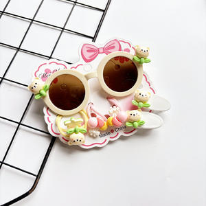 Vente chaude enfants bébé filles <span class=keywords><strong>petit</strong></span> ours lunettes de soleil épingle à cheveux bandeau 7 pièces ensembles enfants UV400 nuances mignon lunettes de soleil - Product Image 4