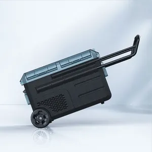 Kulkas mobil portabel desain baru 12-24v/DC220-240V, kompresor kulkas mobil dengan batang tarik dan roda