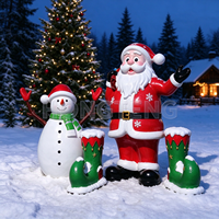 Ensemble de décorations de Noël extérieures résistantes aux intempéries en fibre de verre : Statues en résine de Père Noël, Bonhomme de neige et bottes d'elfe pour l'aménagement de jardin en période des fêtes