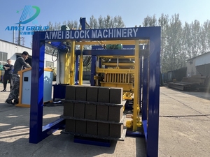 <strong>QT</strong> 4-15 Full Automatic Concrete Block Machine Sell Hollow Concrete Interlock Cement Block Machine Brick Making Machinery - Product Image 5