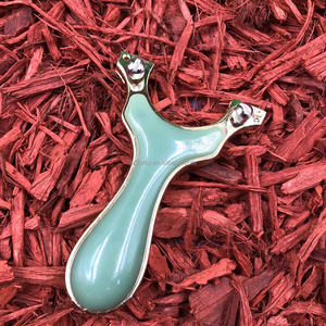 Vente en gros de frondes de tir en plein air et d'accessoires pour la chasse et la pêche comprenant des arcs flèches lanceurs d'élastiques - Product Image 3