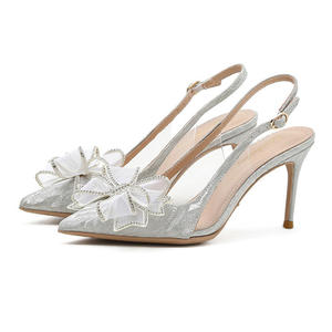 <span class=keywords><strong>Sandali</strong></span> estivi <span class=keywords><strong>con</strong></span> tacco glitterato <span class=keywords><strong>con</strong></span> fiocco di fiori in cristallo a punta chiusa in pelle sintetica <span class=keywords><strong>sandali</strong></span> <span class=keywords><strong>con</strong></span> tacco per donna - Product Image 1