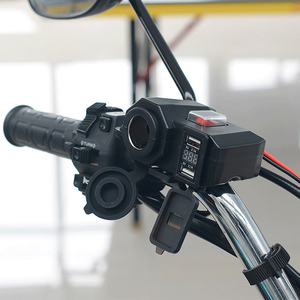 DC 12V 4.2A impermeable camuflaje multifunción <span class=keywords><strong>USB</strong></span> cargador voltímetro 12W energía eléctrica motocicleta encendedor de cigarrillos - Product Image 5