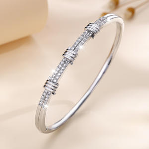 Brazaletes de Aleación de la Marca Chancy, Recomendación Clásica Más Vendida, Estilo Diario, Lujo Ligero, Personalidad Única, Chapados en Oro de 14K/18K - Product Image 5