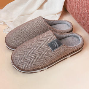 Chaussons d'intérieur unisexes pour adultes, en tissu de coton doux, semelle extérieure en TPR, grandes tailles, pour hommes, usage domestique, vente chaude d'été - Product Image 6