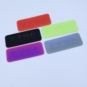 <span class=keywords><strong>Logo</strong></span> de marque de vêtement en caoutchouc gaufré personnalisé Presse à chaud en silicone <span class=keywords><strong>Logo</strong></span> en silicone Étiquettes de vêtements pour sacs - Product Image 1